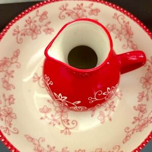 Temptations pitcher and bowl set. Floral lace red.